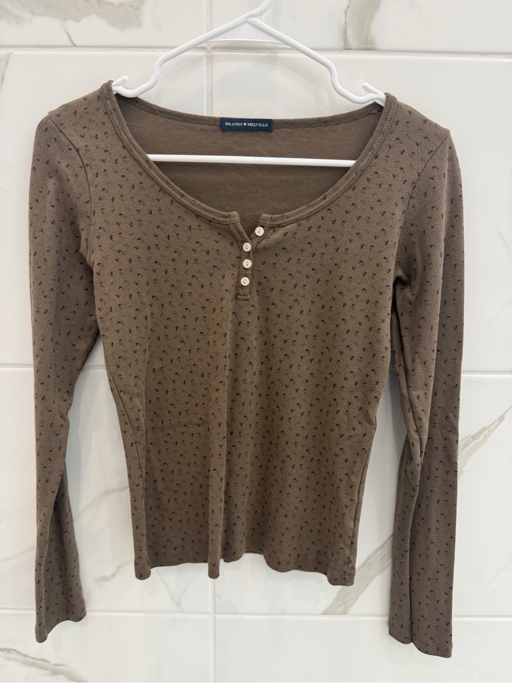 Brandy Melville Brown Micro-Print Long Sleeve Henley